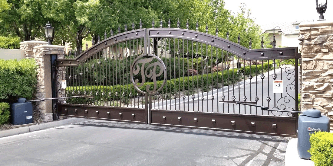 Double Iron gate with two LiftMaster CSW24UL gate operators on battlebornaccess.com